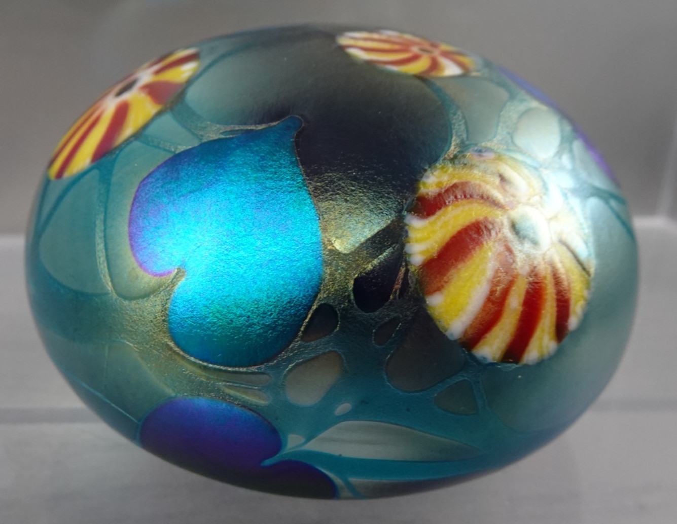 Signed David Lotton 1977 Blue Aurene Heart & Vine Iridescent Paperweight