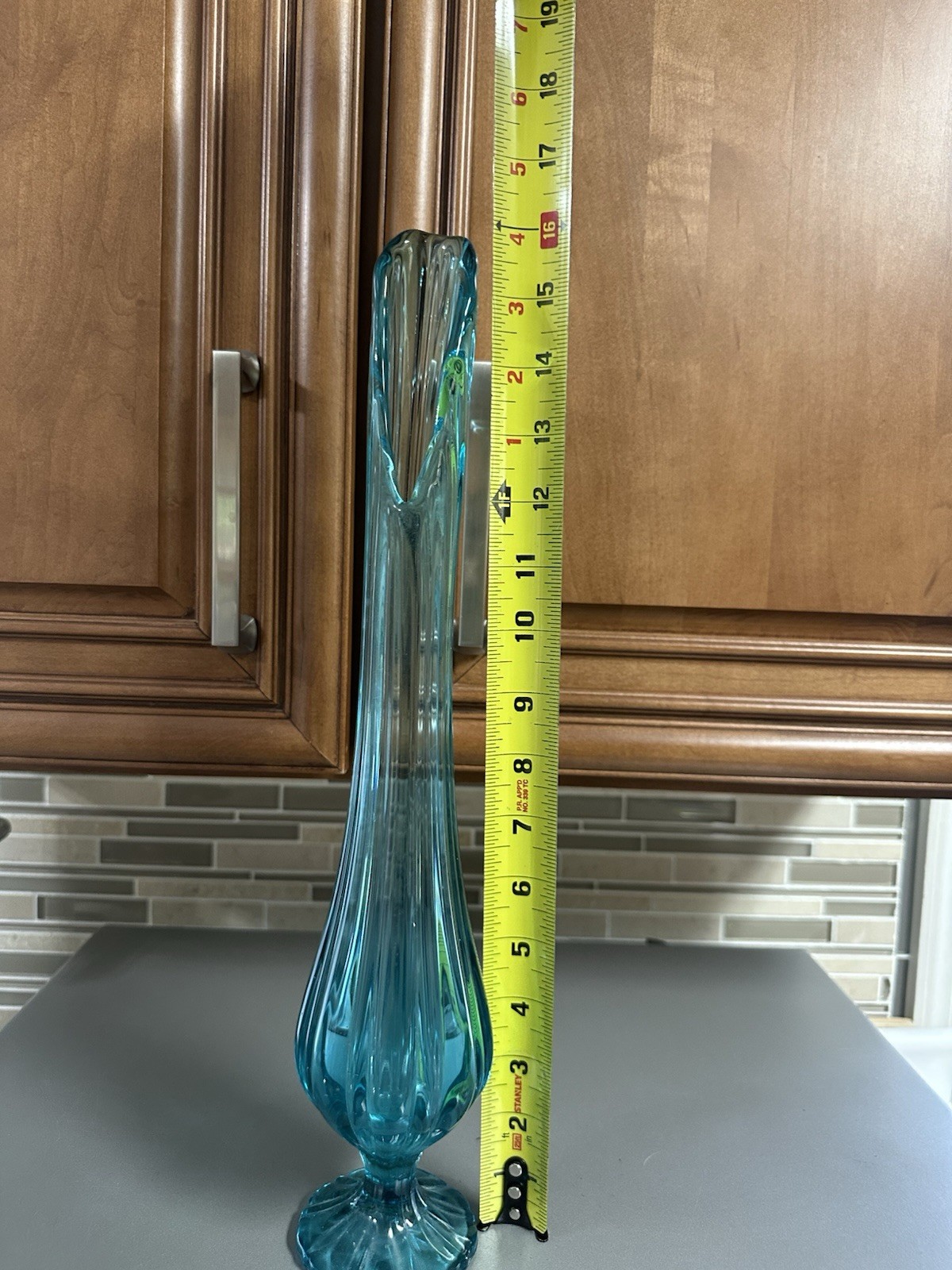 Vintage MCM L.E. Smith Glass Swung Vase Blue Petal
