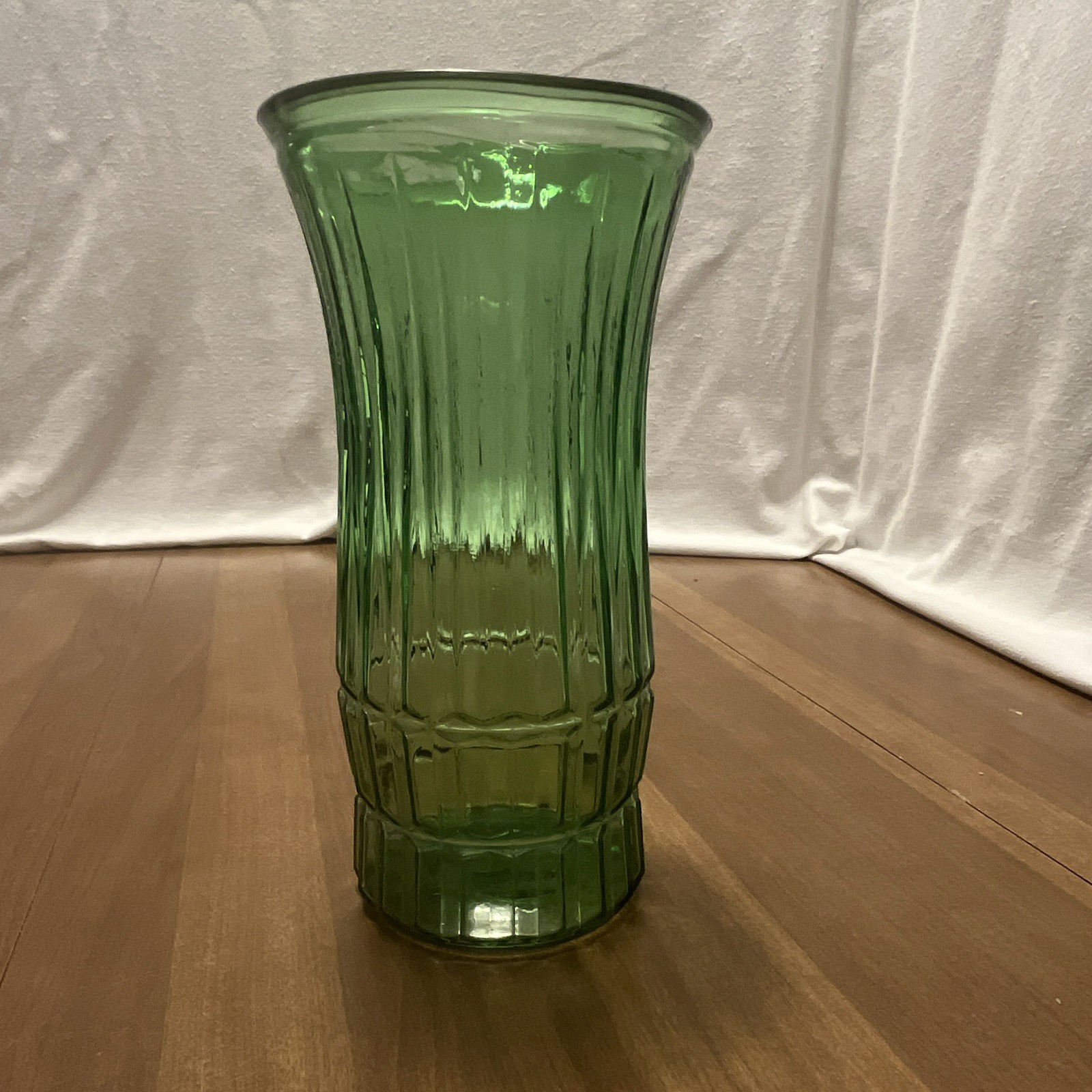 E. Protty Co. Green Glass Case 8 in Tall 4 in Diameter Cleveland O U.S.A.