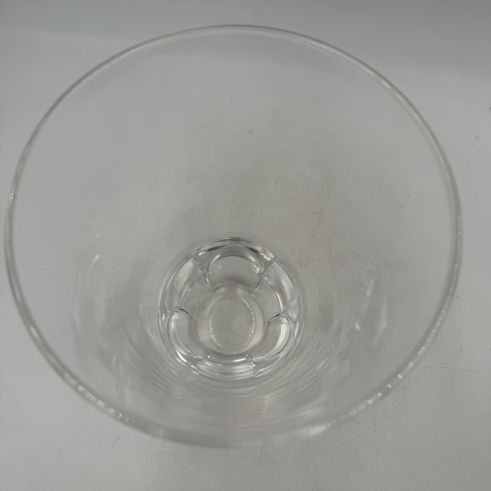 Signed Steuben 8021 Crystal Trefoil Vase Designed By Lloyd Atkins 7.75” Tall