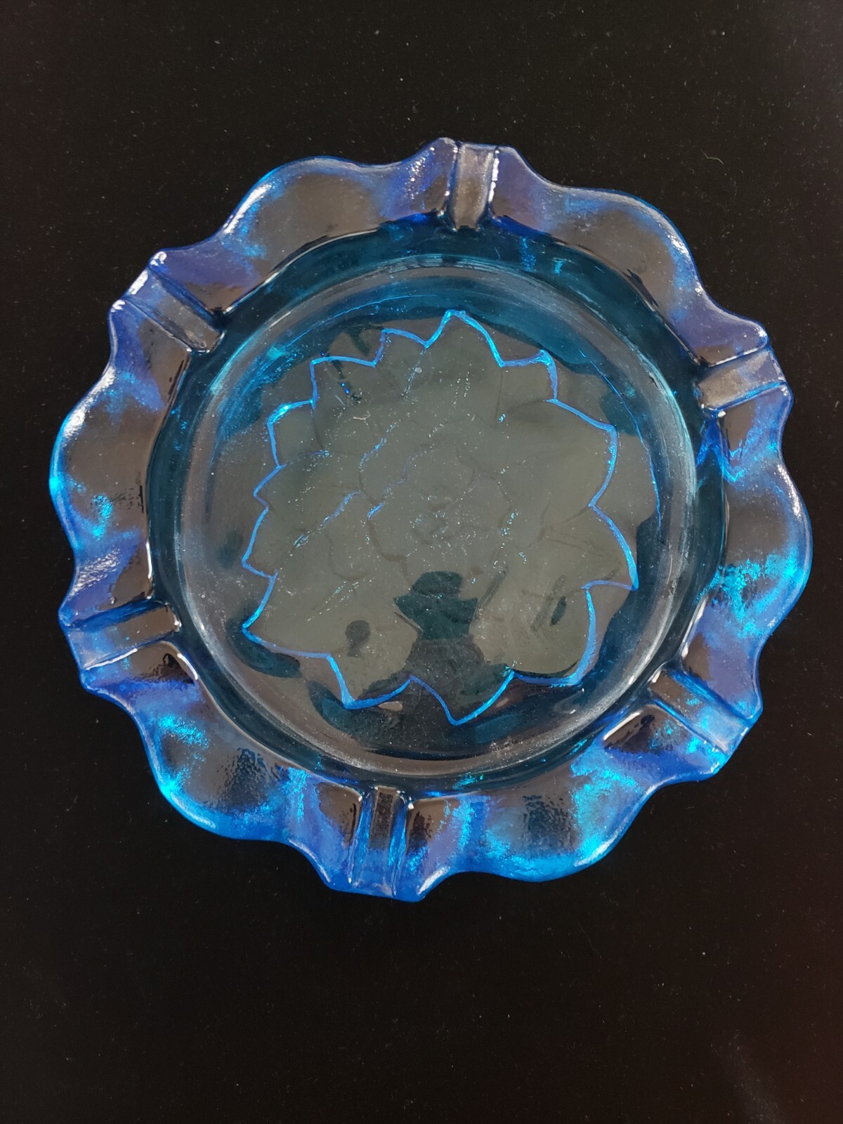Vintage Heavy Blue Indiana Glass Ashtray Floral Bottom Tiara Lotus 4.6 lb 9.5 in