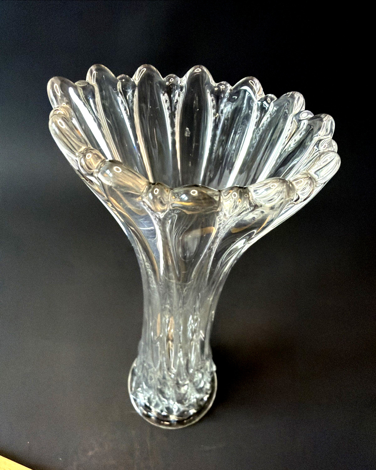 Vintage Clear Swung Glass Vase Ribbed Pineapple Base Scalloped Rim MCM 12″