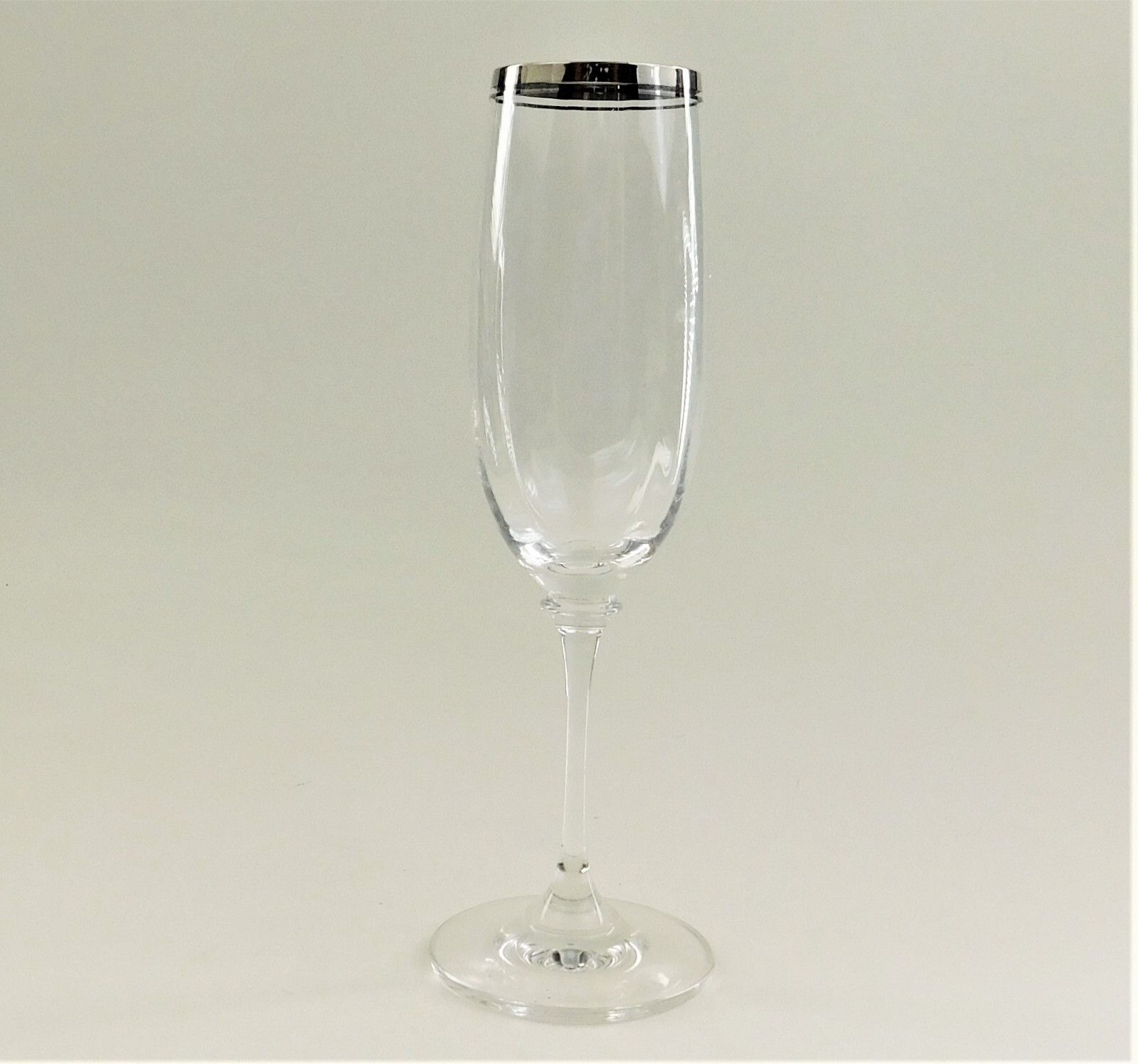 Mikasa Stephanie Platinum Champagne Flute 8.5″ Clear Glass Vintage