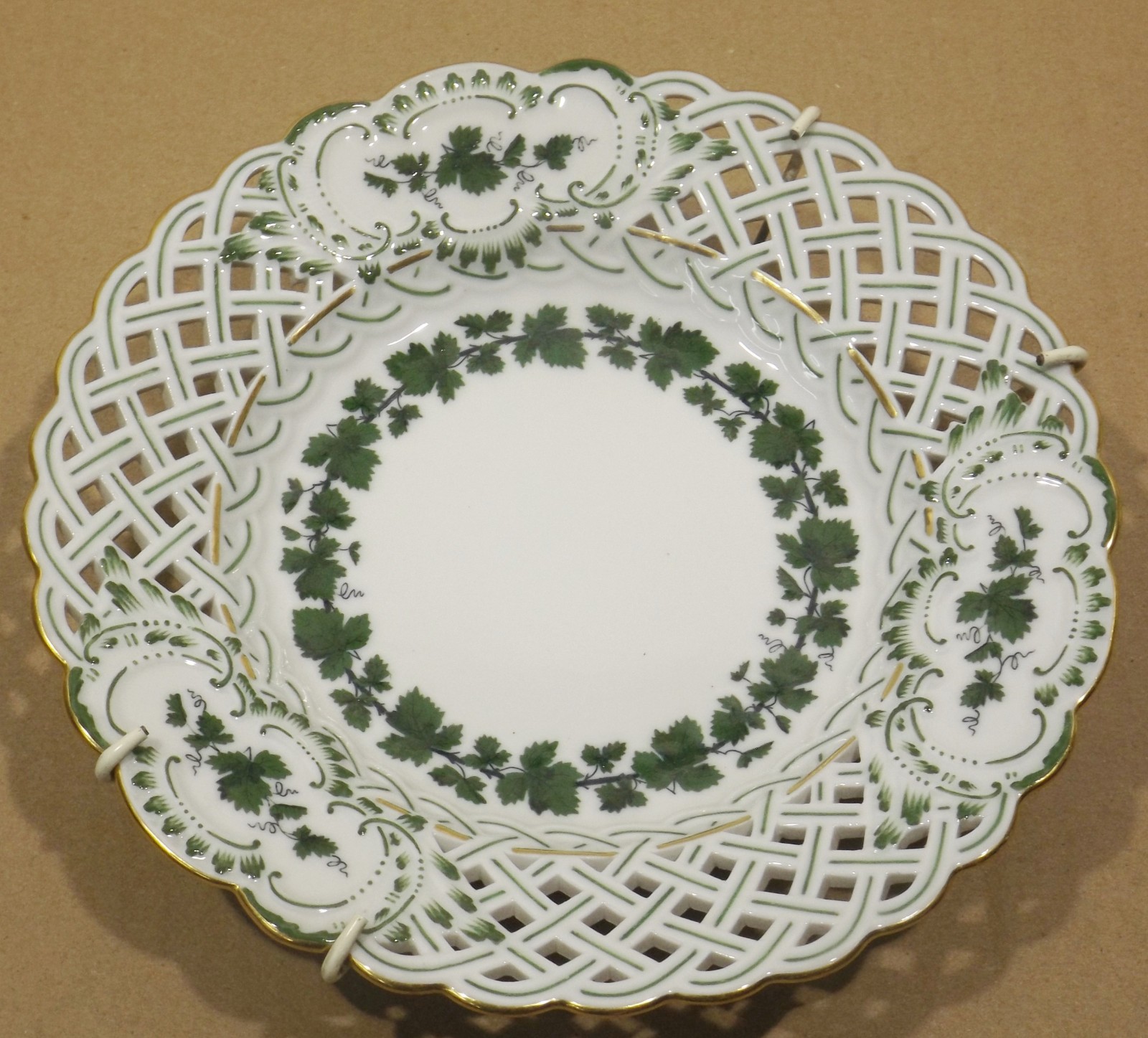 Meissen Decorative Collectors Plate Wineleaf 20.5cm Gold Decor c.1900