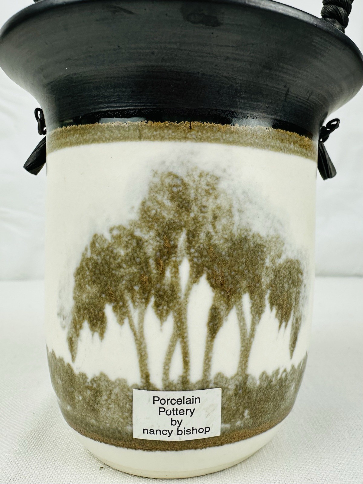 VTGA Nancy Bishop Stoneware Pottery Basket Moody Trees Corded Raffia Handle 8”