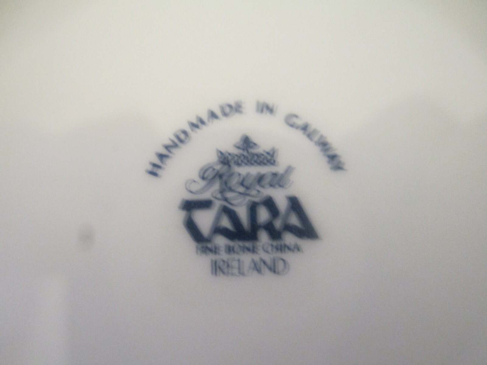 TARA – Fine Bone China, Made in Ireland, 7 1/4 inch Vase; Excellent Condition