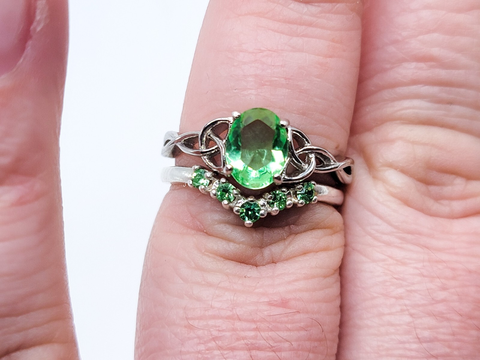 925 Sterling Uranium Glass Ring Chevron Fitted Wedding Band Green