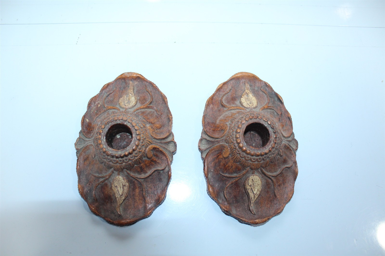 Vintage Candle Stick Holders Composite Retro Design Brown Set of 2
