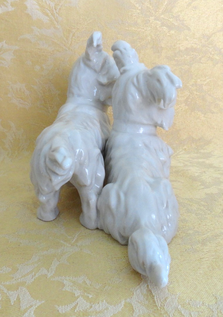 Vintage MZ Mark Porcelain Two Scottish Terrier Dogs Figurine