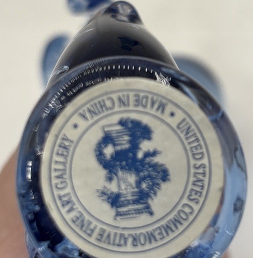 United States Commemorative Fine Arts Gallery Elephant, Fish, Penguin, Cat Glass
