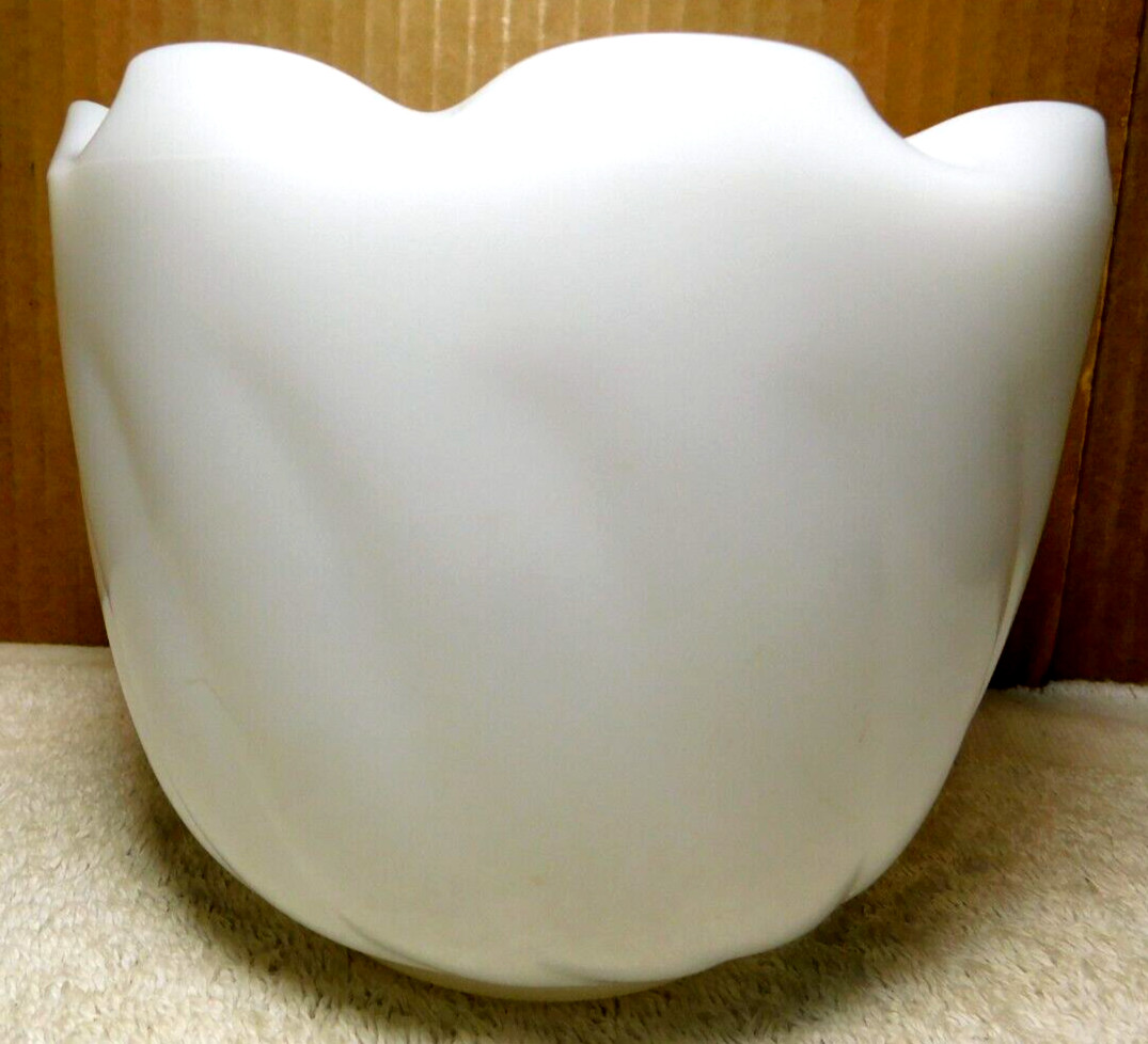 Unbranded~Milk Glass Ribbed Pinched Ruffled Rim White Glass Vase Vintage