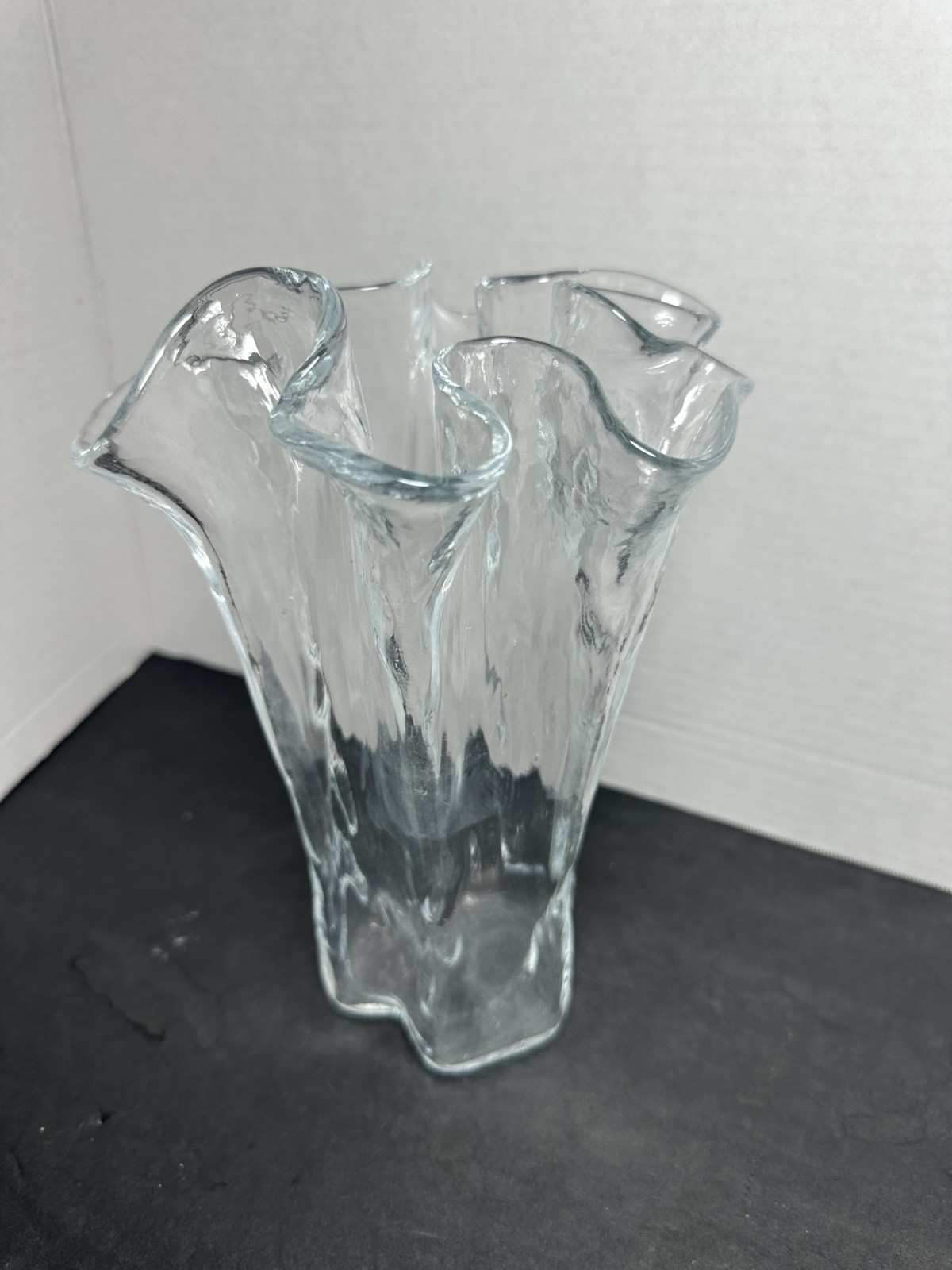 Vintage Muurla 9” Eva Glass Handkerchief Vase Pertti Kallioinen Finland Ice 70’s