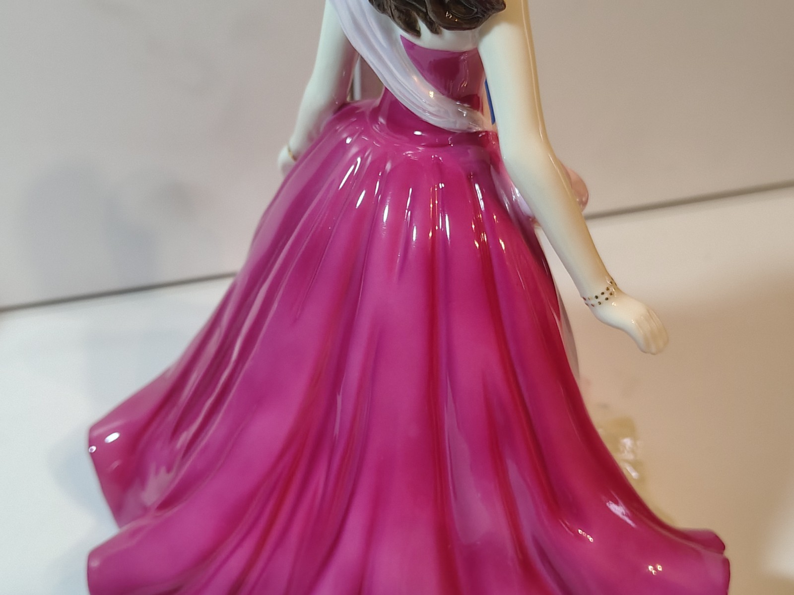 Coalport Bone China Lauren Figurine of Year 2007 #55 of 3000 Made LOTS OF PICS!