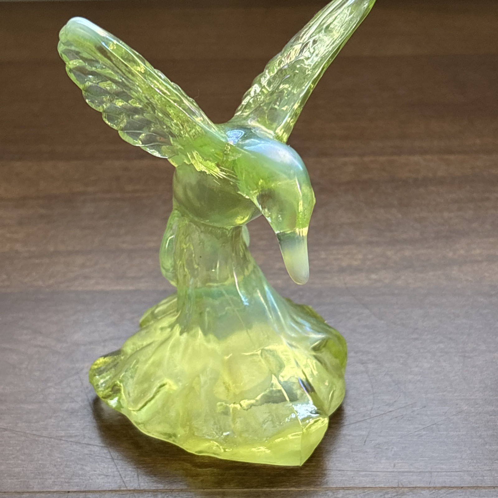 Fenton Topaz Opalescent Vaseline Glass Hummingbird Figurine 100 Years 2005 Glows