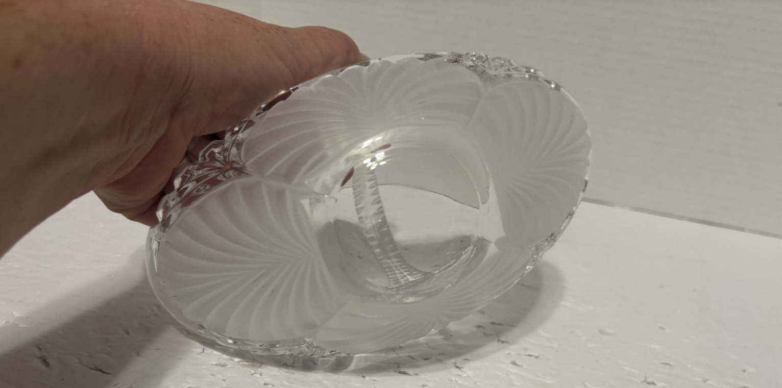 Cut Crystal Glass Basket Clear with Frosted Etched Seashells Decorative Handle