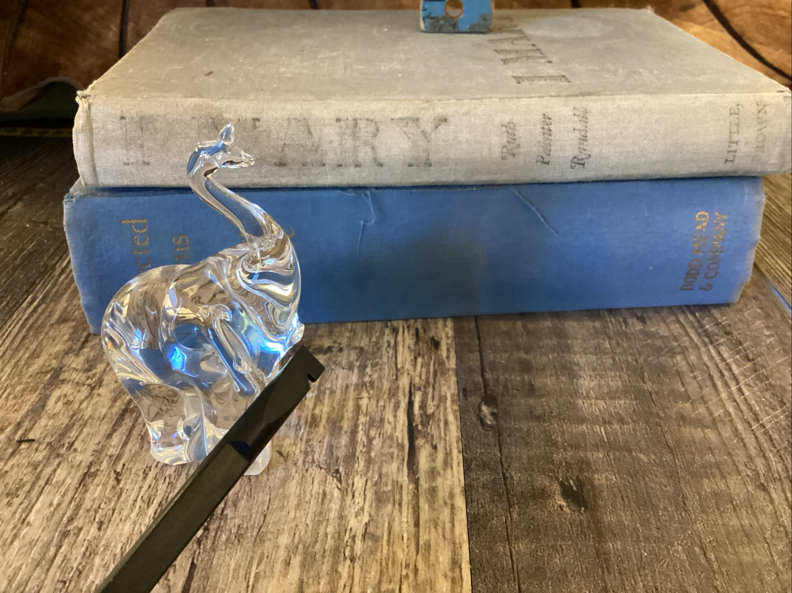 Vintage Figurine Clear Glass Elephant Trunk Up Paperweight Chip On Mouth?