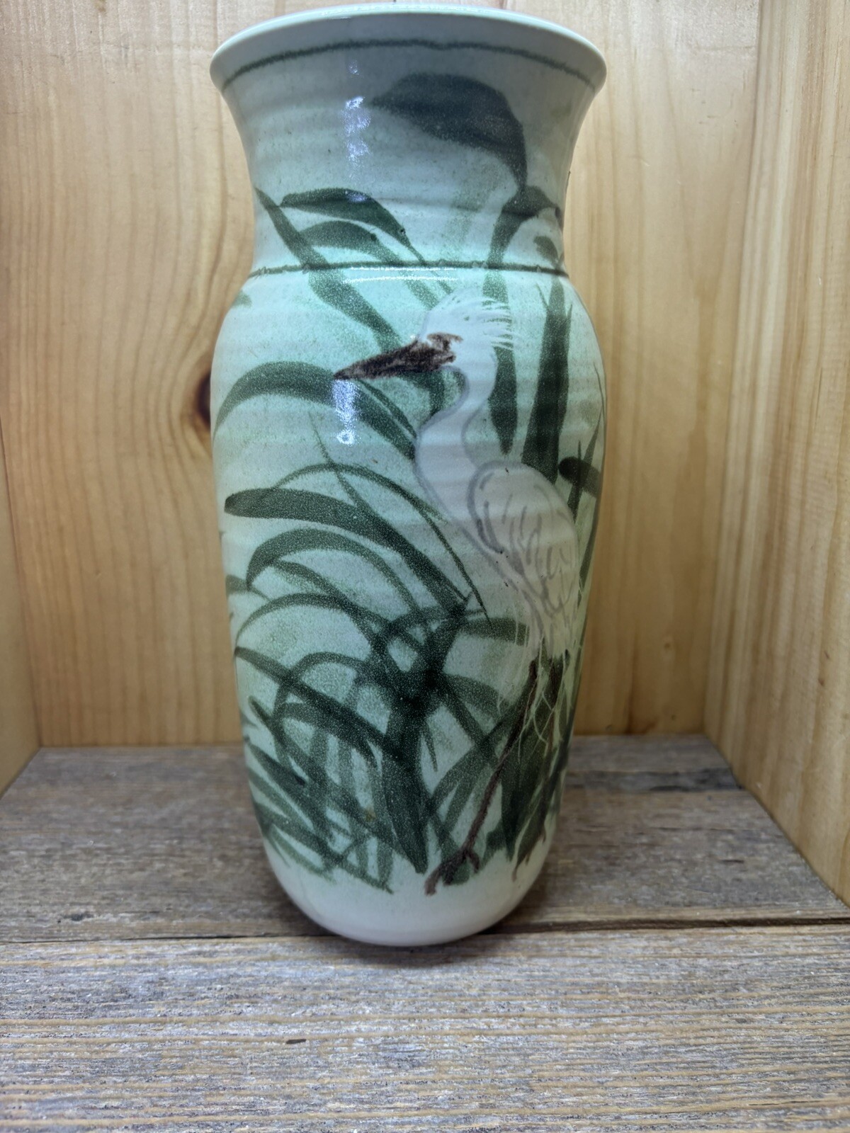 Rare Art Pottery Vase Large Pale Green Heron Egret Crane Coastal Scene Wetlands