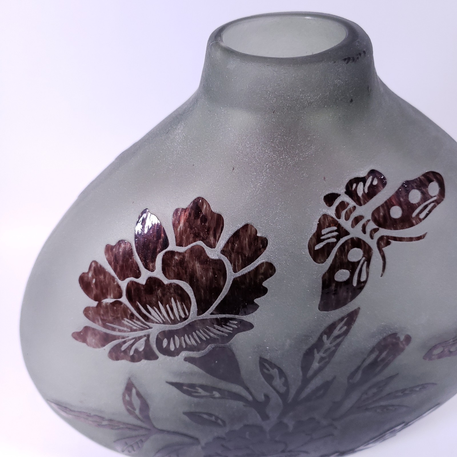 CAMEO Acid Etched Amethyst Purple Floral Butterfly Frosted GLASS VASE