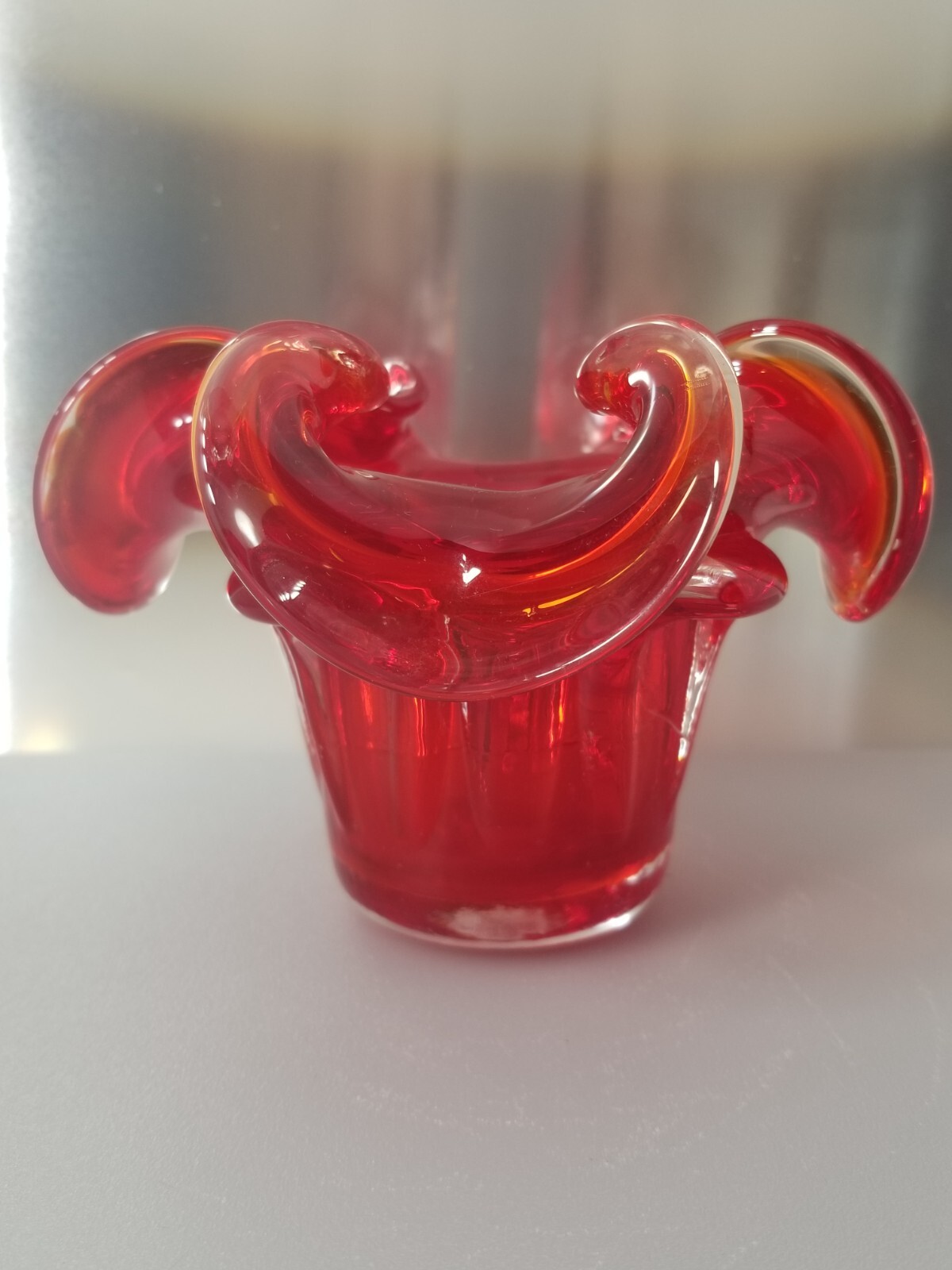 Art Glass * Pedestal Flower Tall Ashtray/Bowl Red * Cased glassroom * 4″ 070