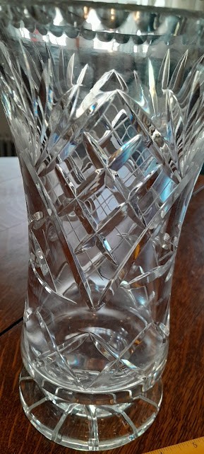 Vintage 10″ Cut Crystal with Etched Flowers Vase