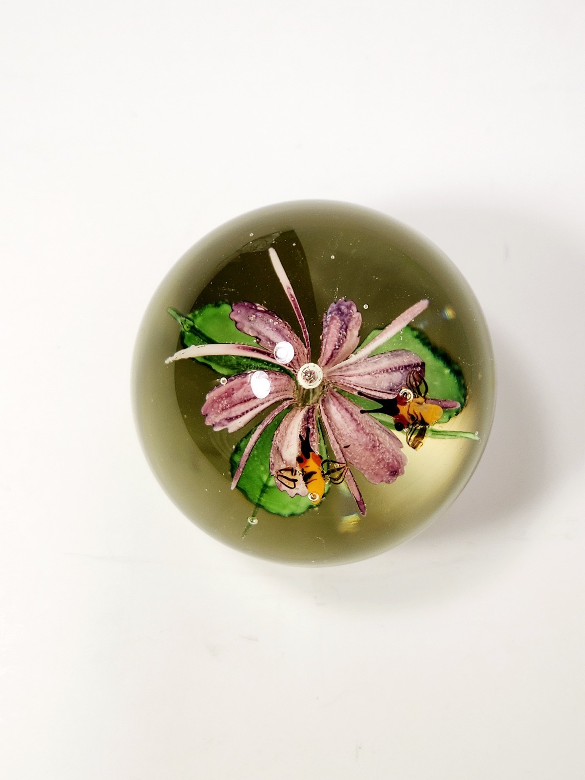 Handcrafted Silvestri Art Glass Paperweight Two Bees And A Purple Flower • VTG