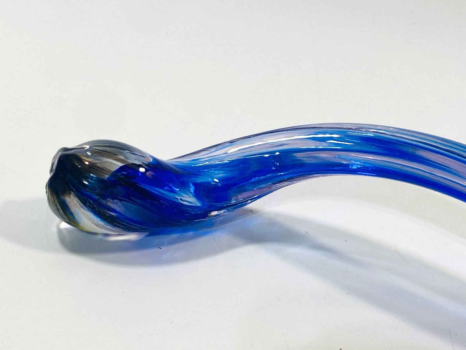 Vintage Hand Blown Art Glass Lily Flower Sculpture Curved Stem Blue Purple 12.5″
