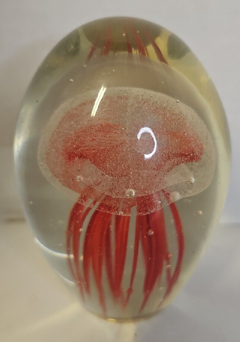 Art Glass Red Jellyfish Glass Paperweight Glass Orb With Small Bubbles 4.5”T