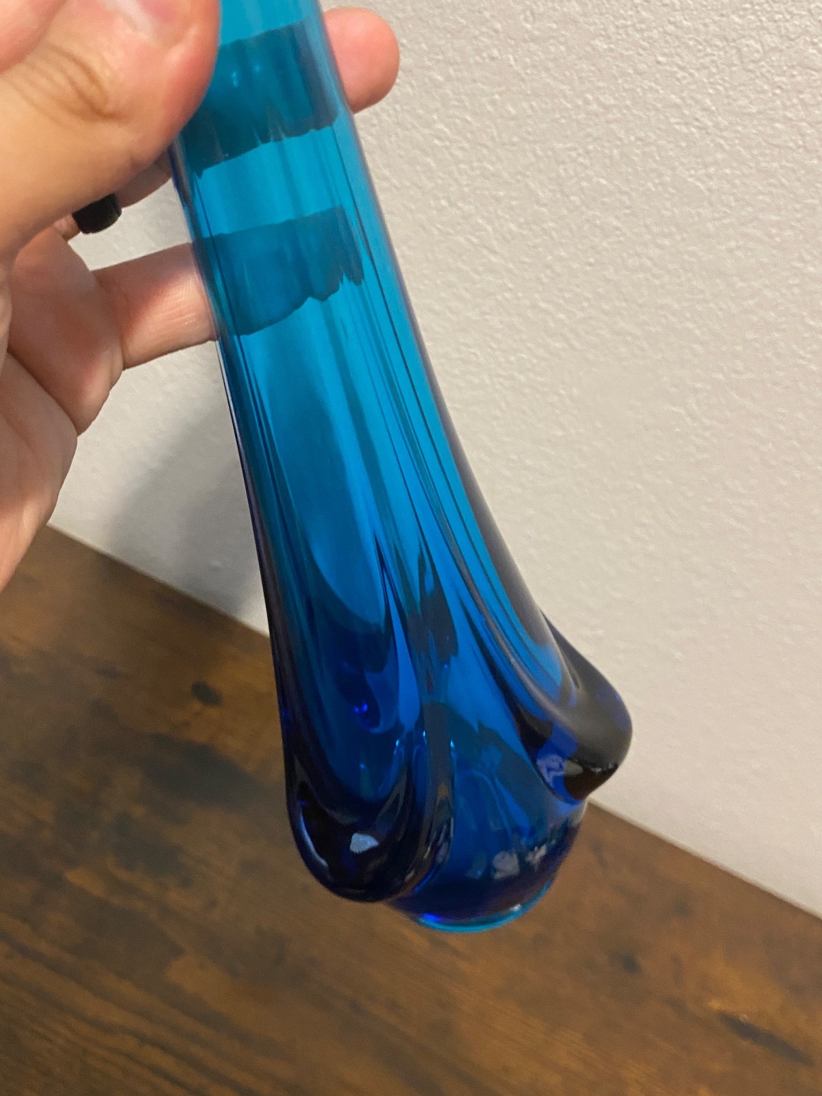 VTG VIKING GLASS Bluenique EPIC LINE Drape Swung Vase 15.75″H
