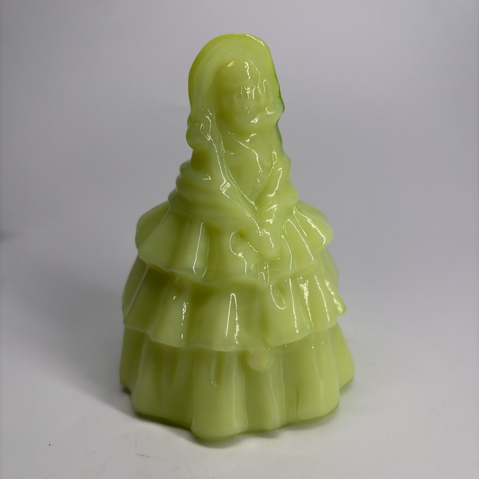 Boyd Louise Doll Figurine 4.25″ Lemon Ice Custard Uranium Glass UV Glow