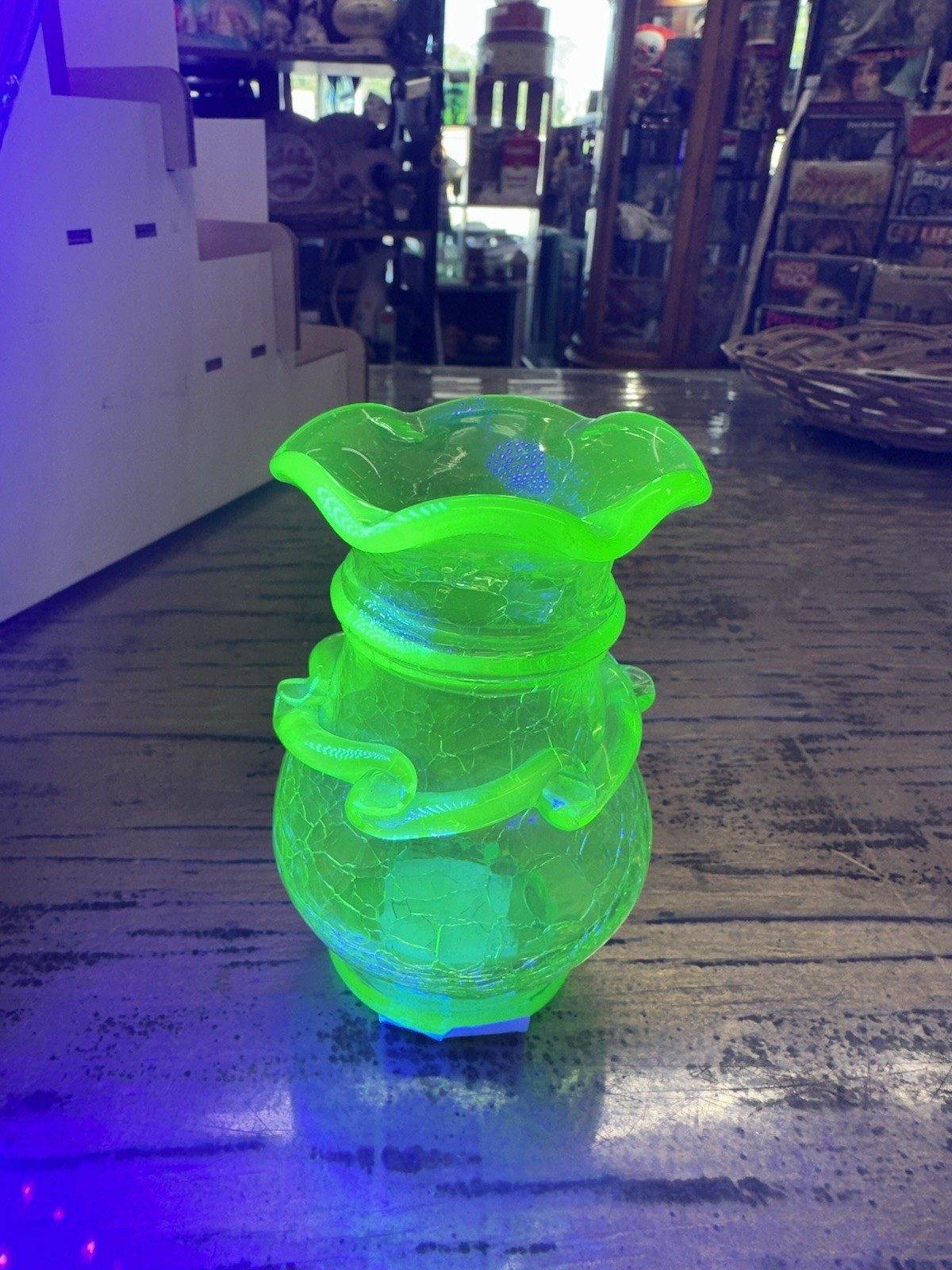 Vintage Uranium Pilgrim Green Crackle Glass Vase Ruffled Applied Rigaree