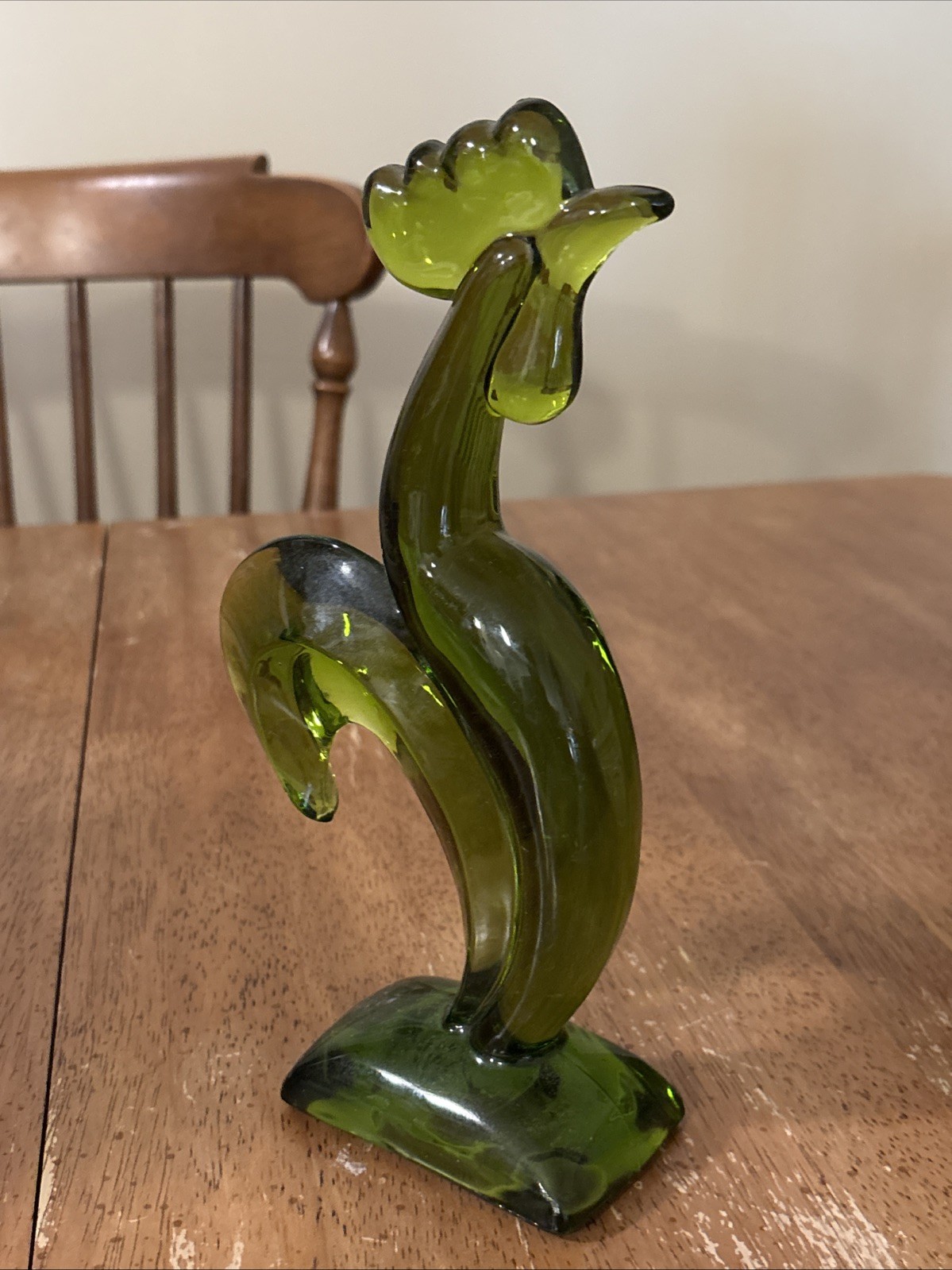 Vintage 1960’s Viking Art Glass Avocado Green Kellogg Rooster Epic Line 9.75″