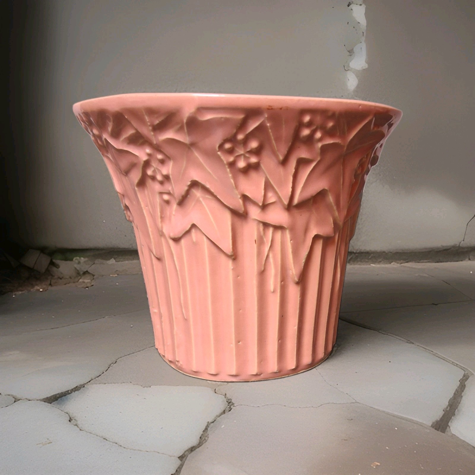 Vintage McCoy Pottery Peach Ivy Berries Large Flower Pot 7 3/4″ Diam