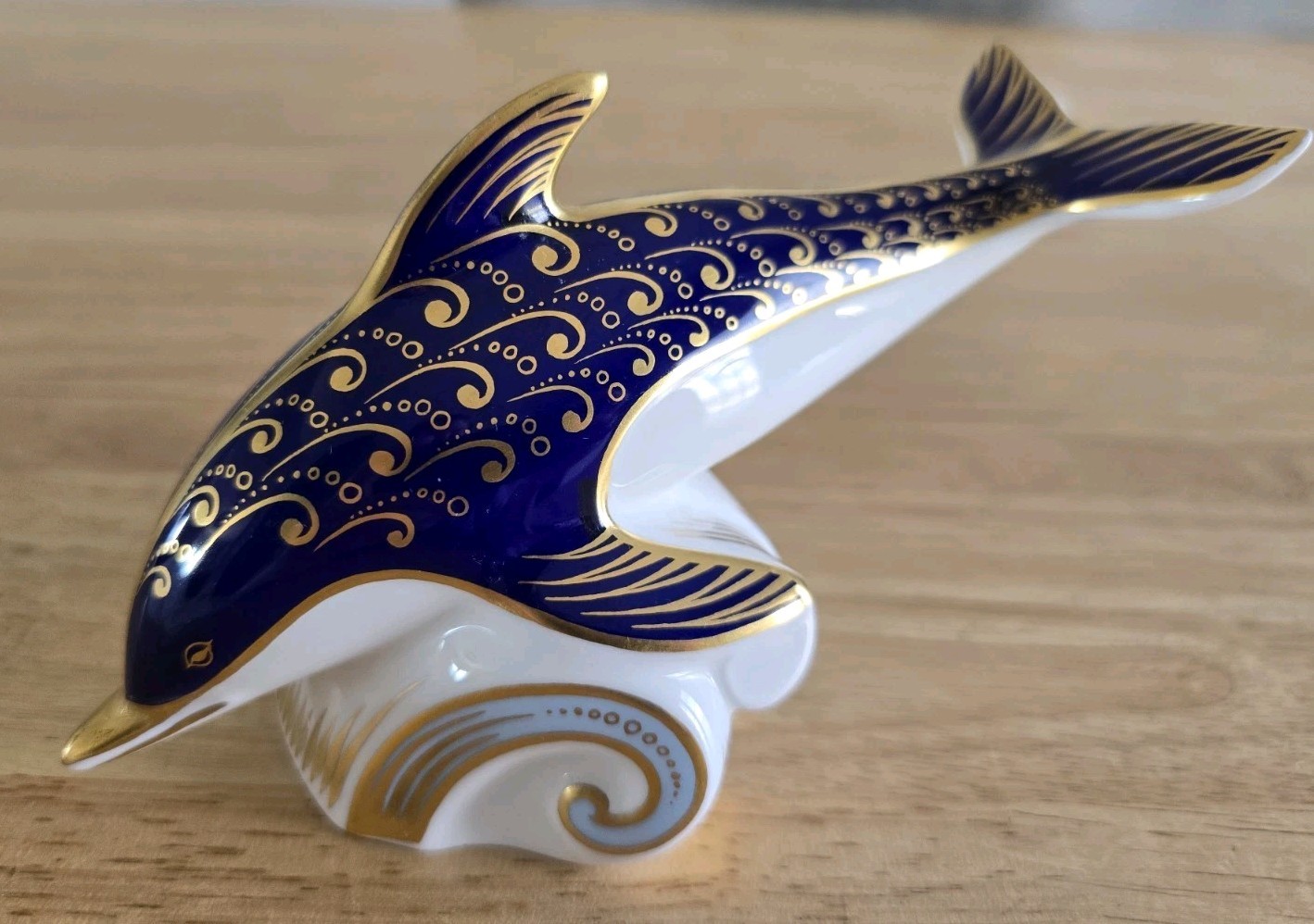 Royal Crown Derby Fine Bone China 7″ Cobalt Dolphin Paperweight Gold Stopper