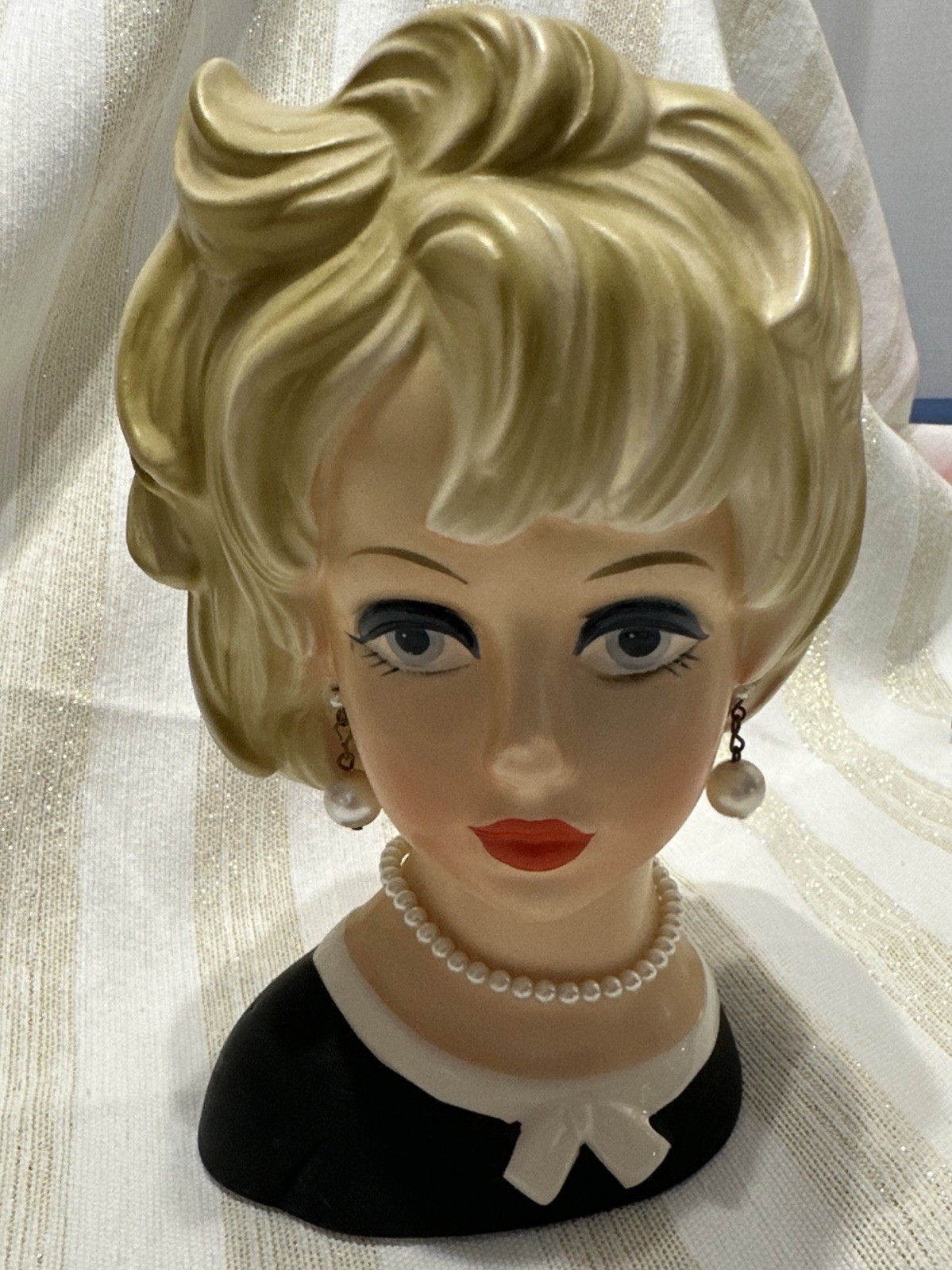 Beautiful Relpo K1940 Vintage Lady Head Vase 7 1/4” tall Blonde Pearl Jewelry