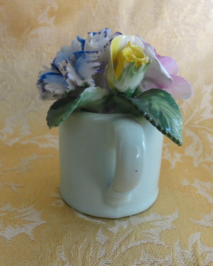 Pair of Radnor Fine Bone China England Flowers Pot and Cup Shape Baskets