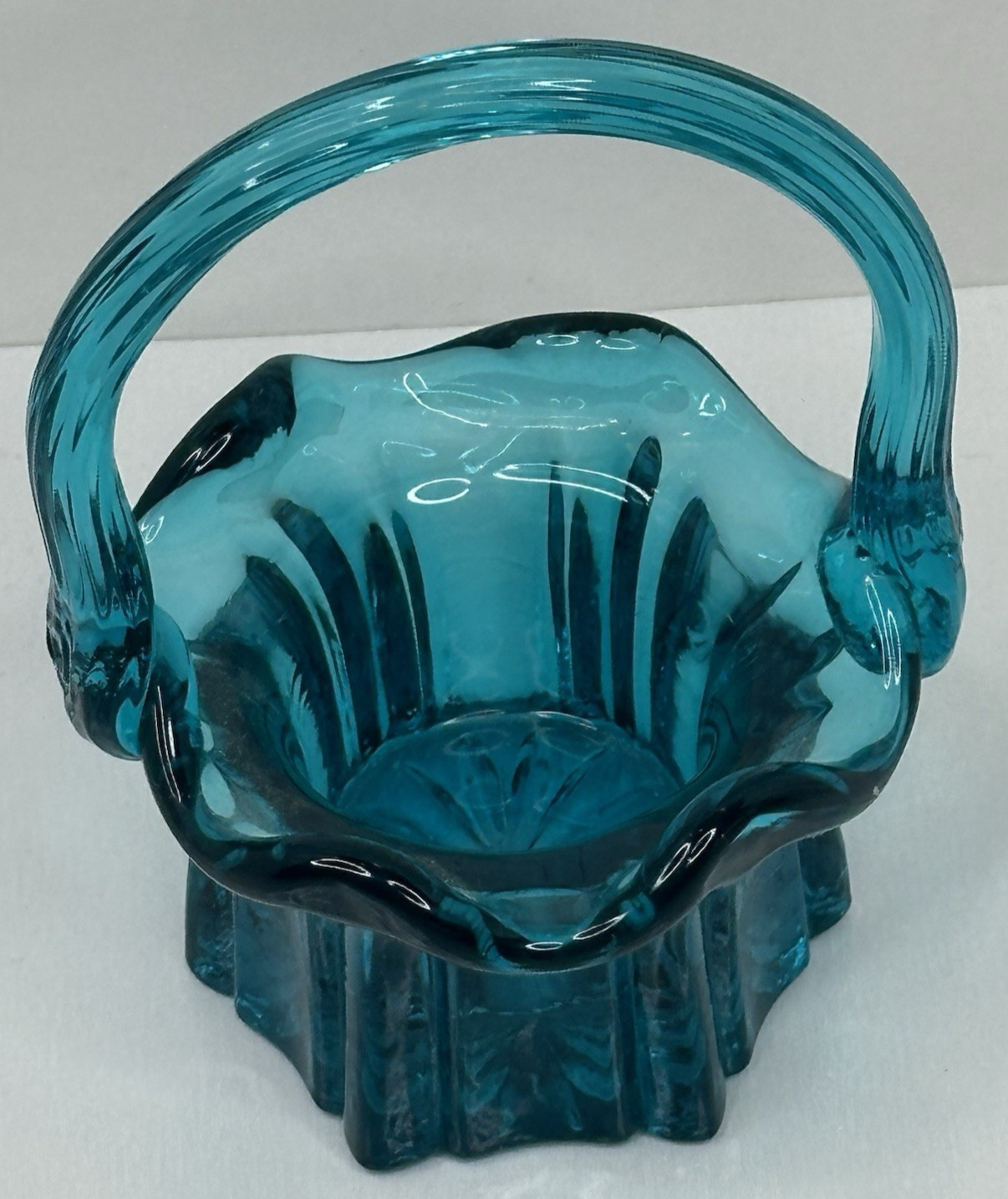 Vintage Fenton Minature Glass Basket Teal Approx. 4″ x 3″ Starburst Bottom