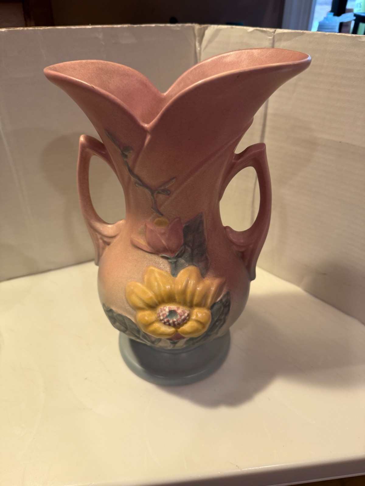 Hull Art Pottery Pastel Vase Art Deco Wild Flowers Doubled Handle 1940s 10.5″H