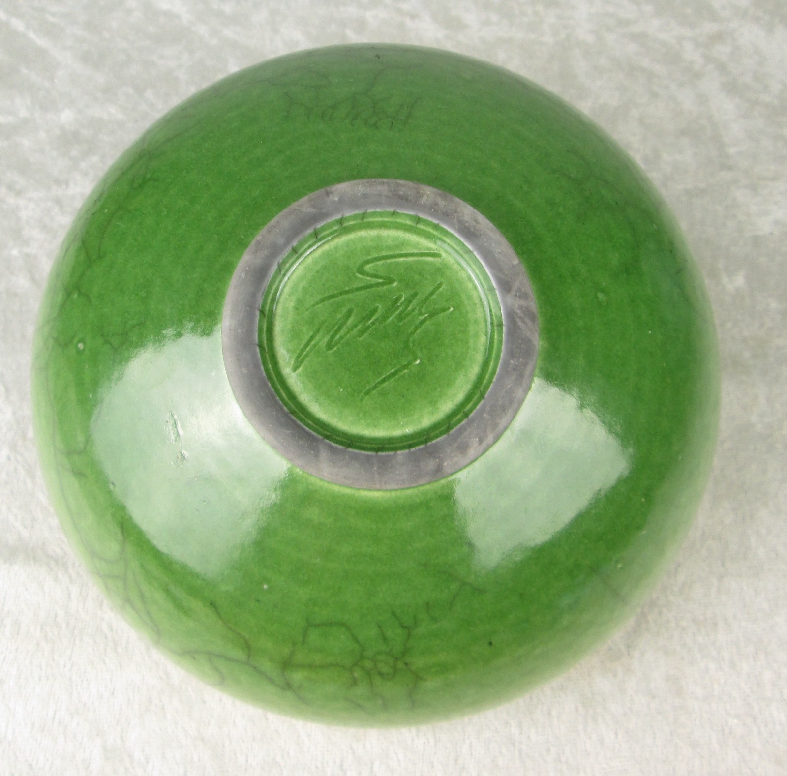 Pamela Summers Pottery Vase Crackle Raku Lime Green 3-3/4 in Tall 6in Diameter