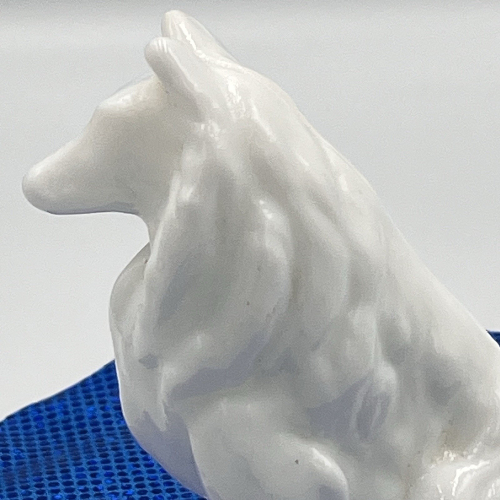 Mosser Milk Glass Collie /Sheltie Dog Puppy Figurine Vintage New Old Stock