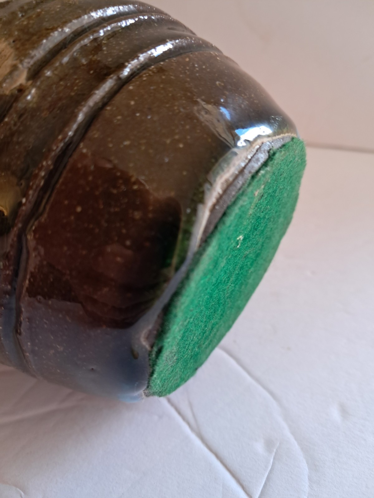 Mid Century Pottery VASE Studio Unsigned Glaze Earthgrinder