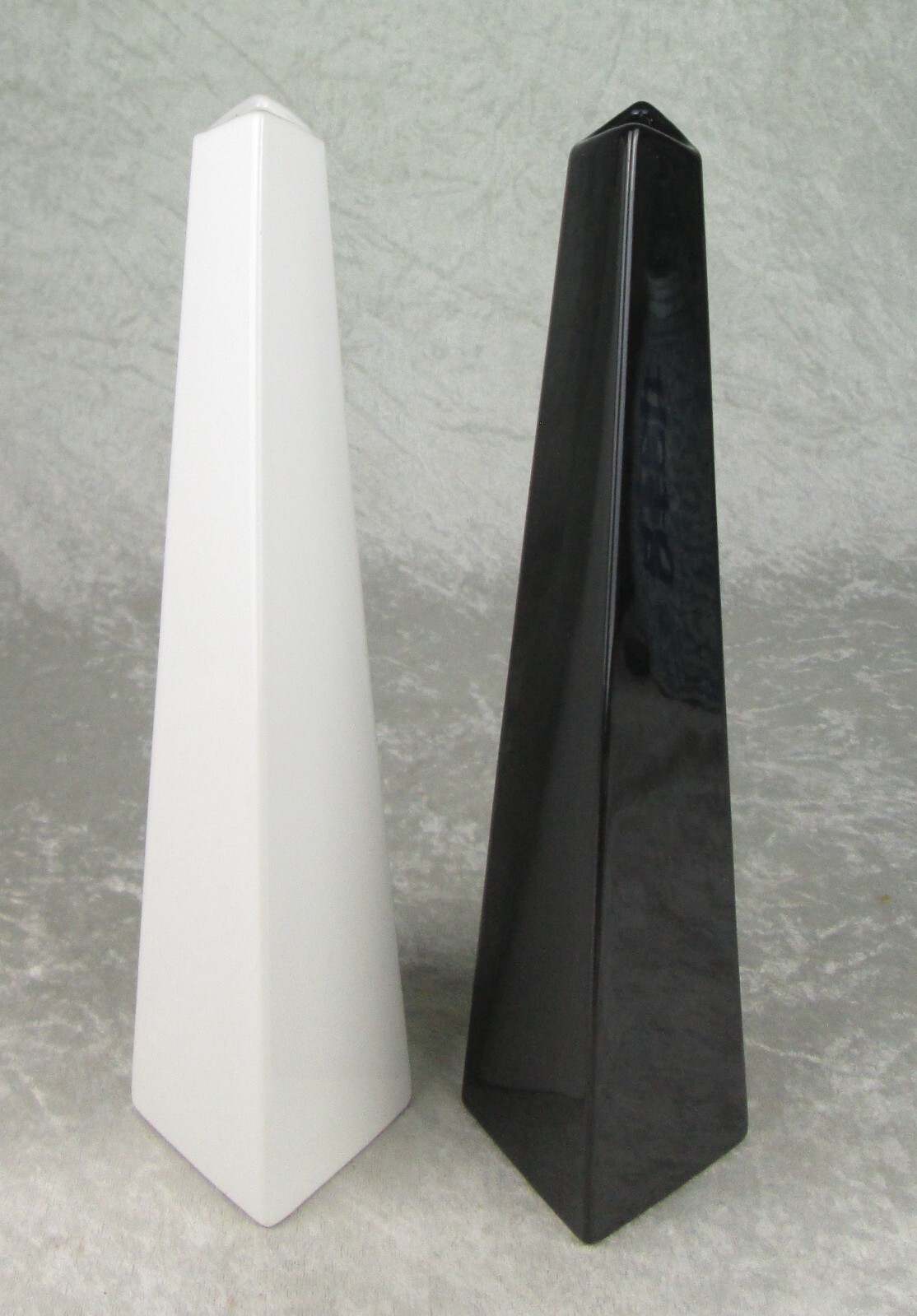 Studio Nova Vases Black White Contemporary Modern Pair 11-3/4 inch Tall Japan