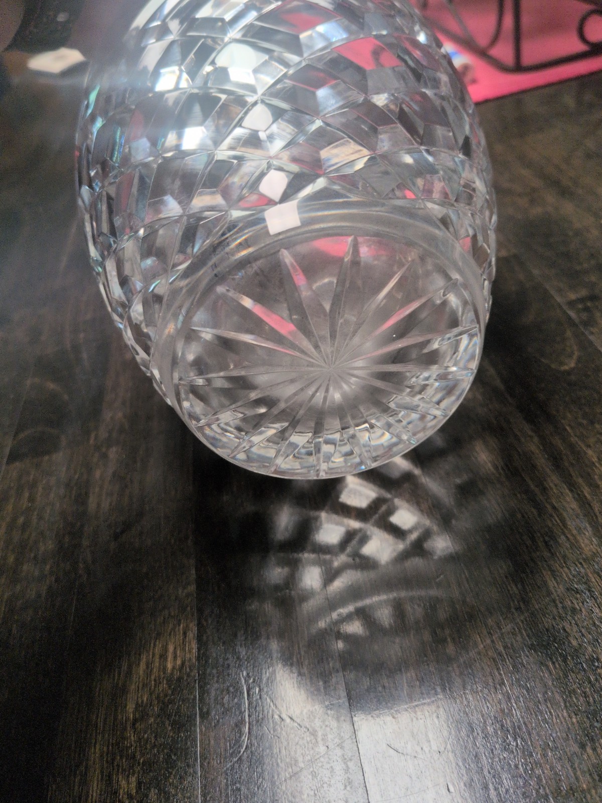 Vintage Heavy Lead Crystal 8-5/8″ Maple Leaf Grape Diamond Etched Patterned Vase