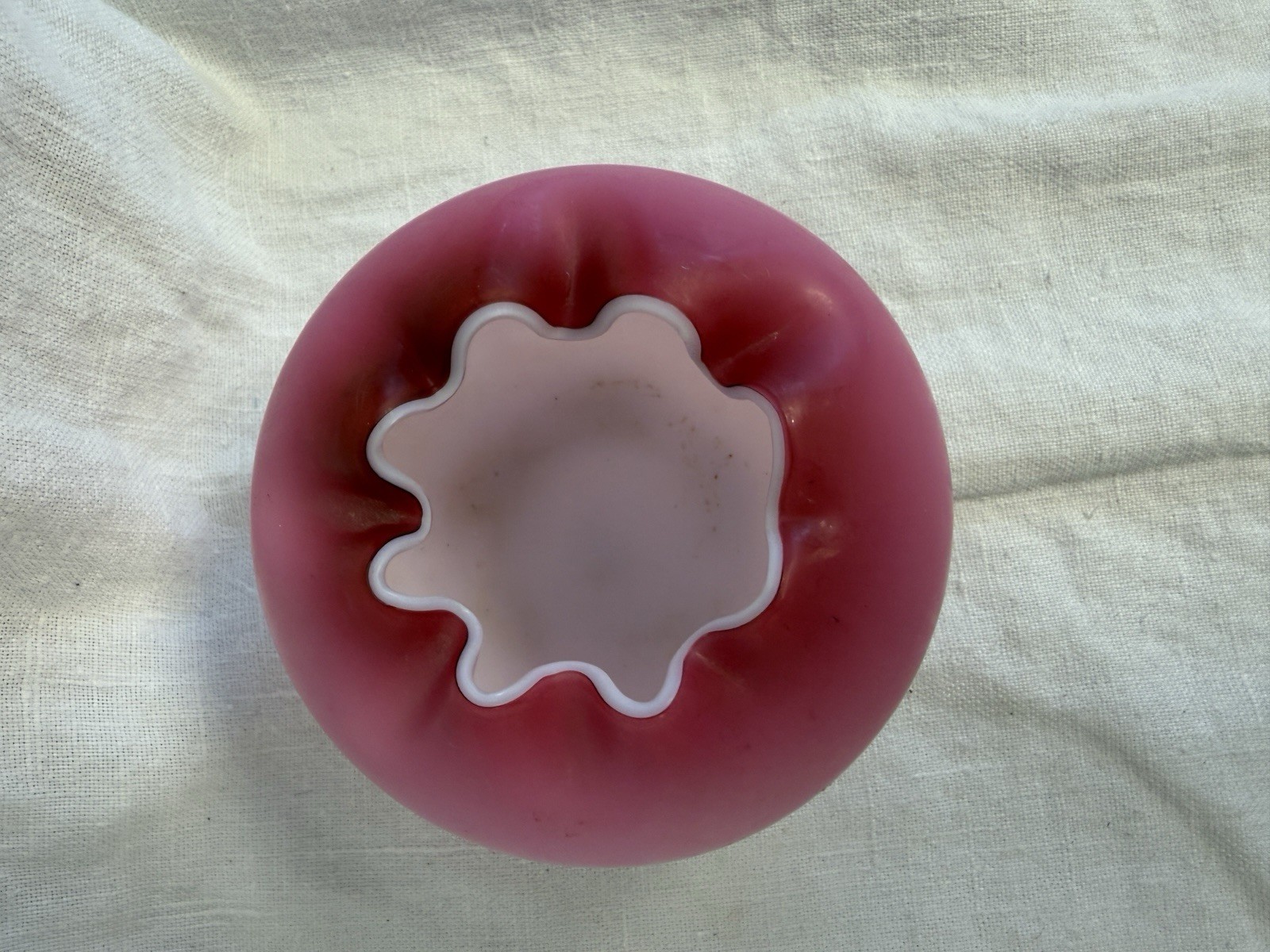 Pink satin pinch bowl rose vase glass