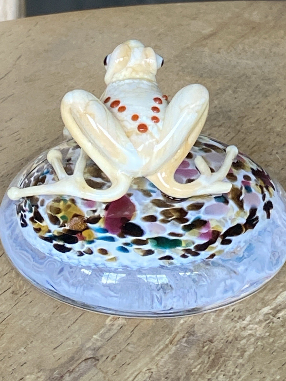 Glass Frog mini paperweight figurine handmade Tree