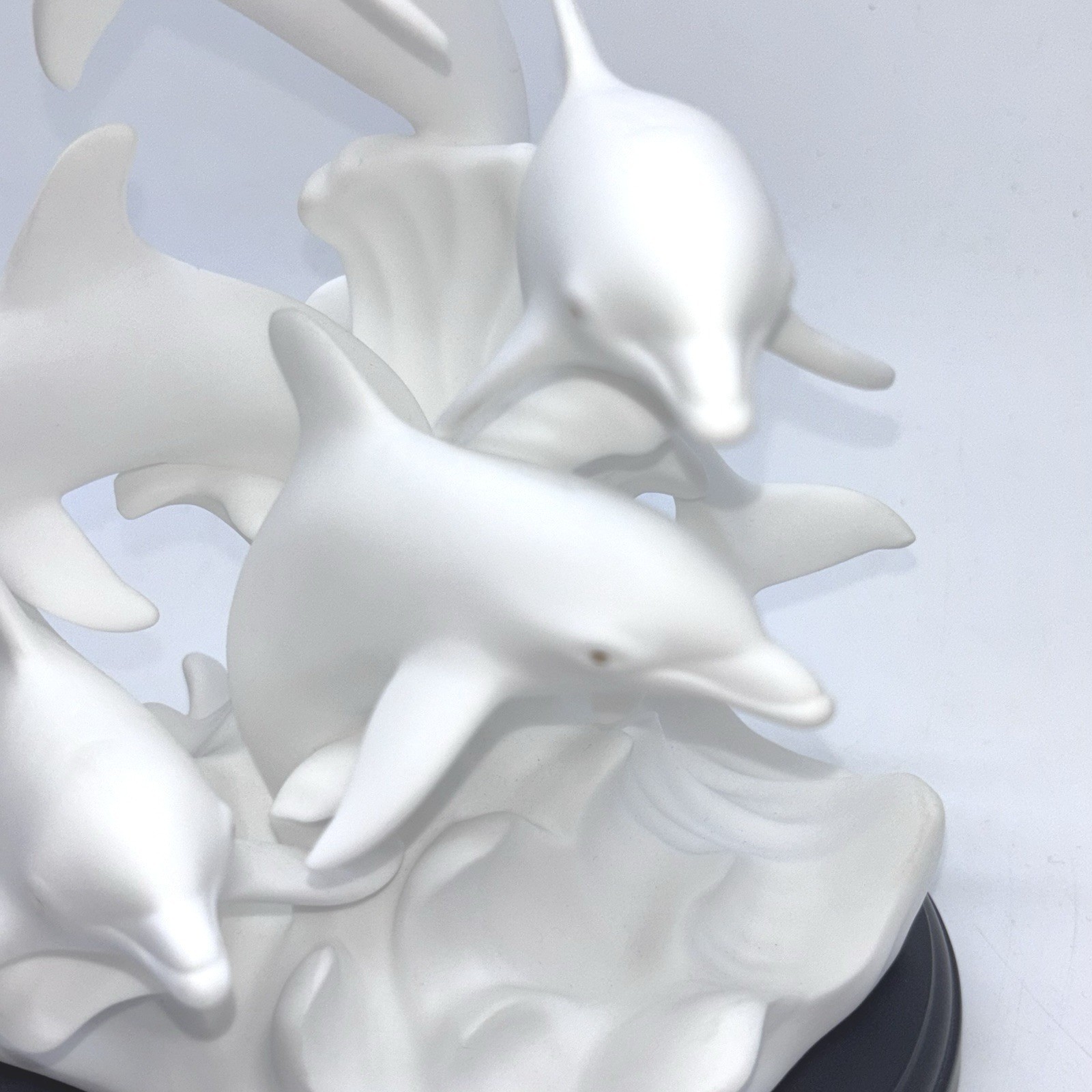 Lenox Fine Bone China Sea Symphony Dolphins Limited Edition Figure W/ Base 9″