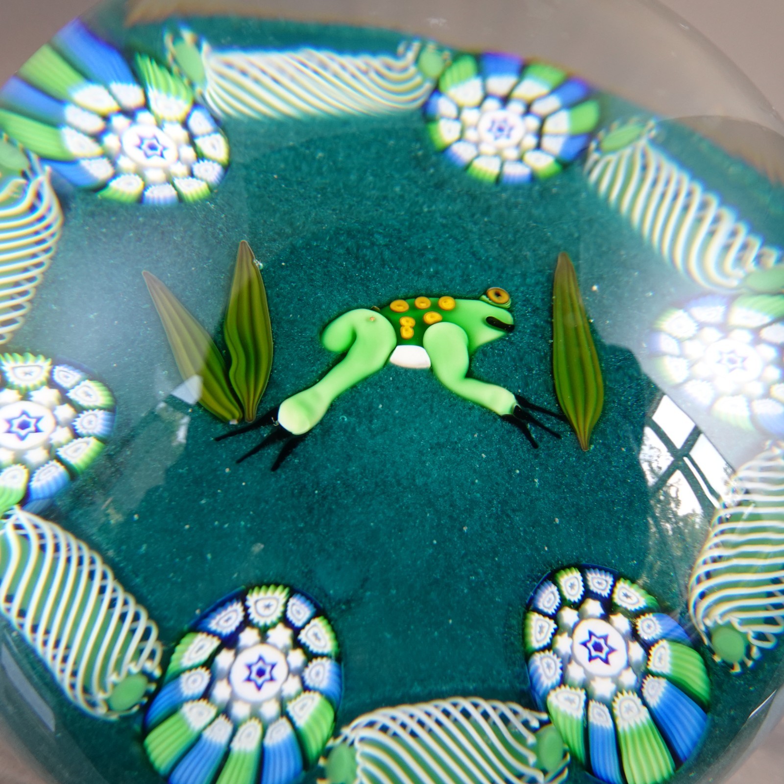 LMT ED #23/25 John Deacons William Manson Frog Millefiori Paperweight 2006