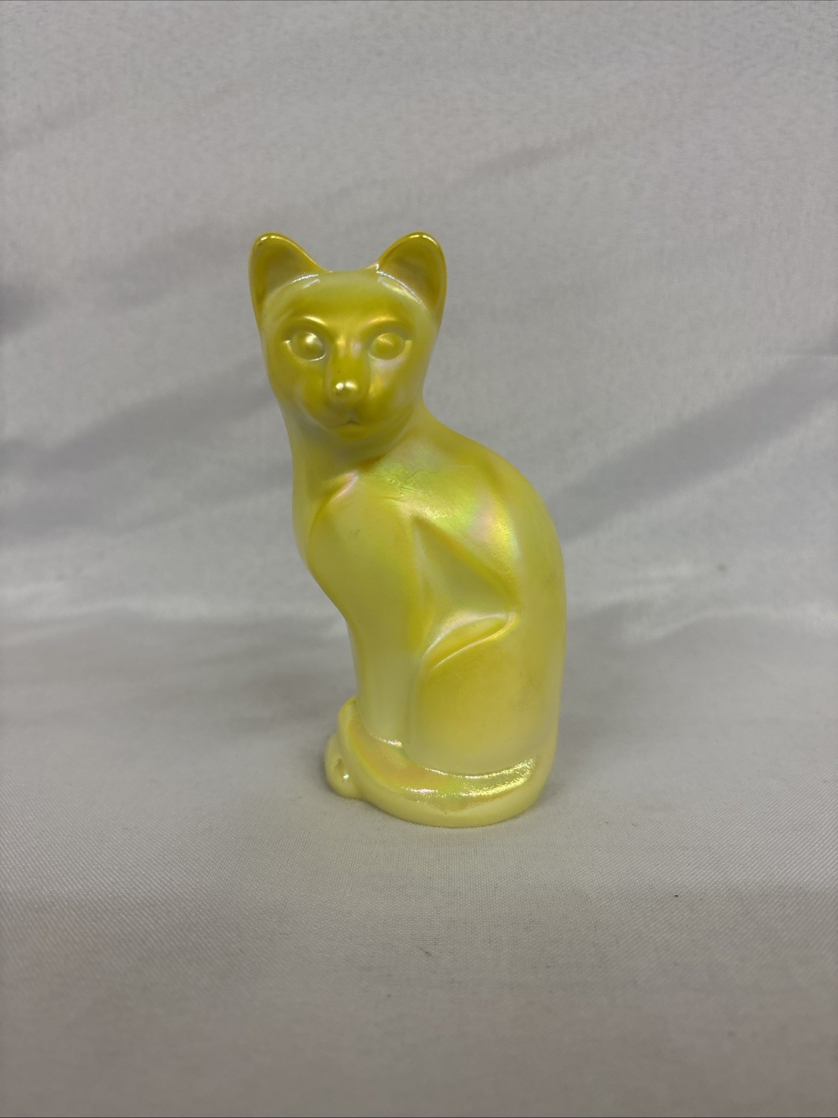 Fenton By Mosser Carnival Dandelion Sitting Cat Original (Glows)