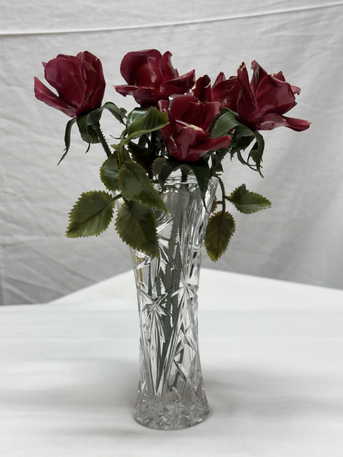 Fine Porcelain Flowers – 6 Red Rose Bunch Hand Sculpted w/6″ Lenox Crystal vase