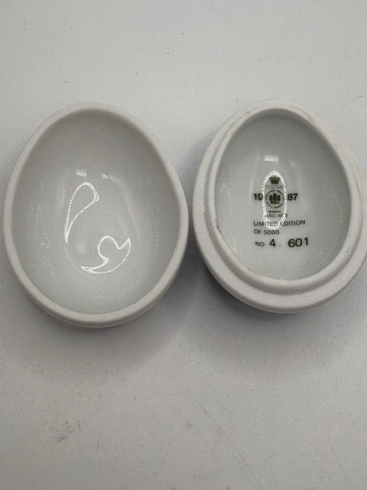 1987 Limited Edition Bing & Grondahl B&G 693 Copenhagen Denmark Egg Trinket Box