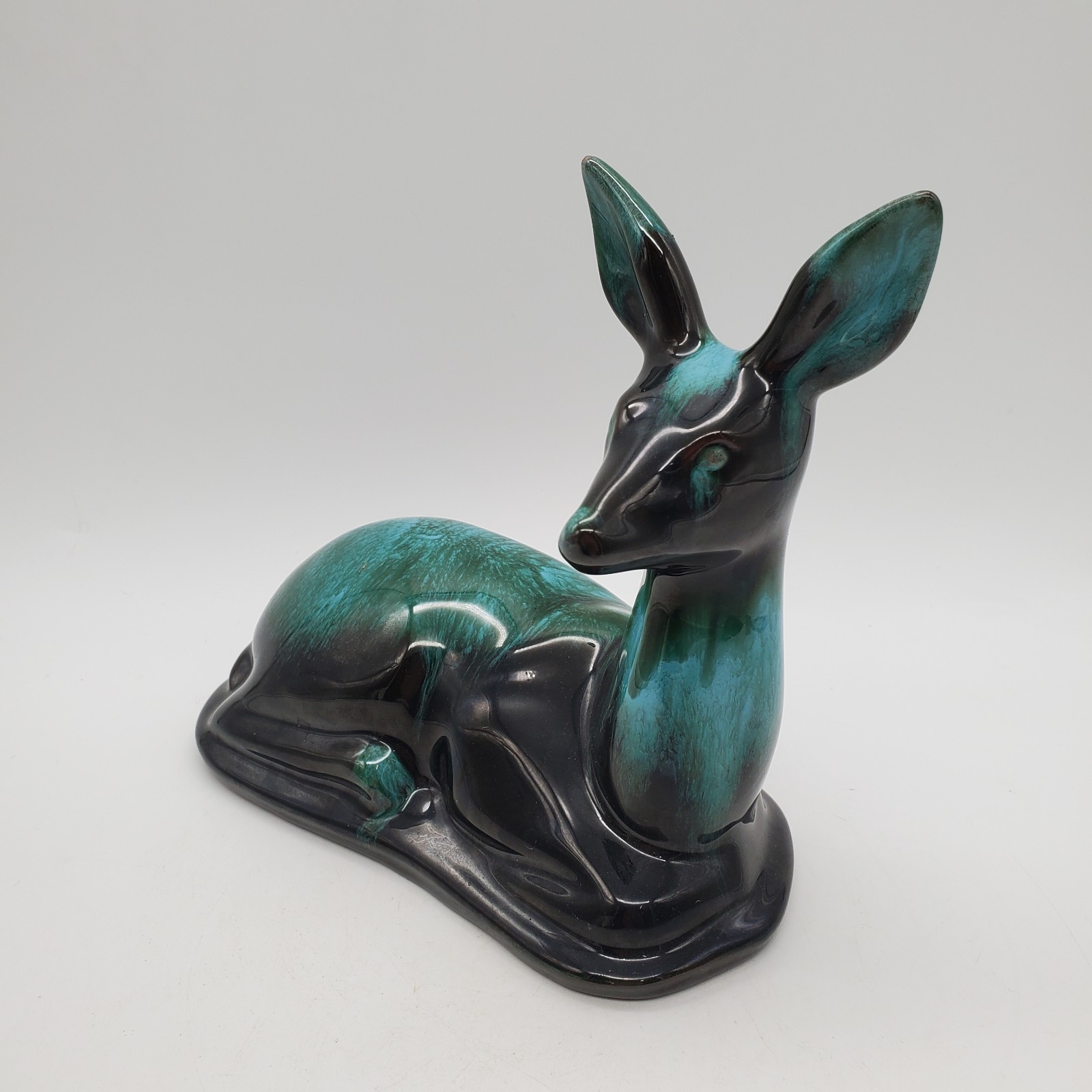 Vintage Blue Mountain Pottery DOE DEER Laying Down Figurine Drip Coloring